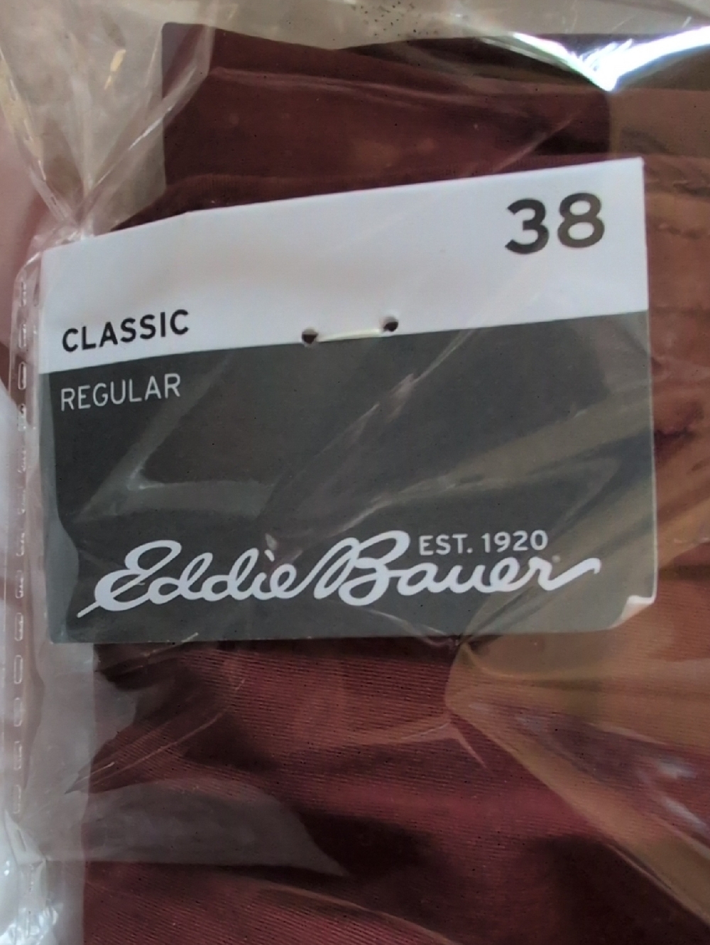 Eddie Bauer Men's Shorts in Burgundy - Picture 2 of 9